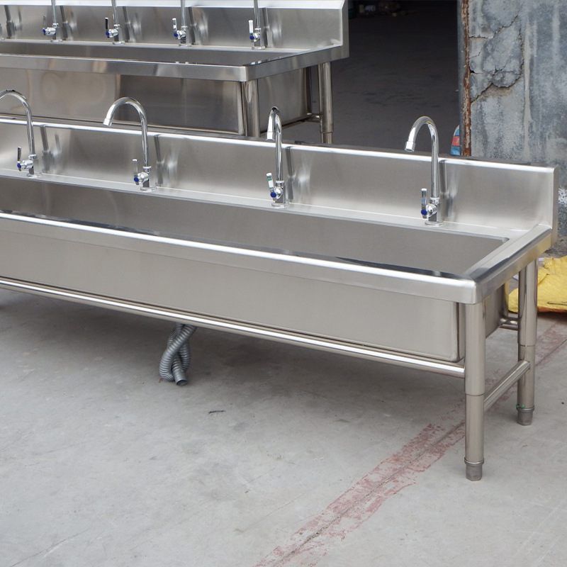 Khung chân làm từ inox hộp 30×30 mm, giằng hộp 25×25 mm Khung chân làm từ inox hộp 30×30 mm, giằng hộp 25×25 mm