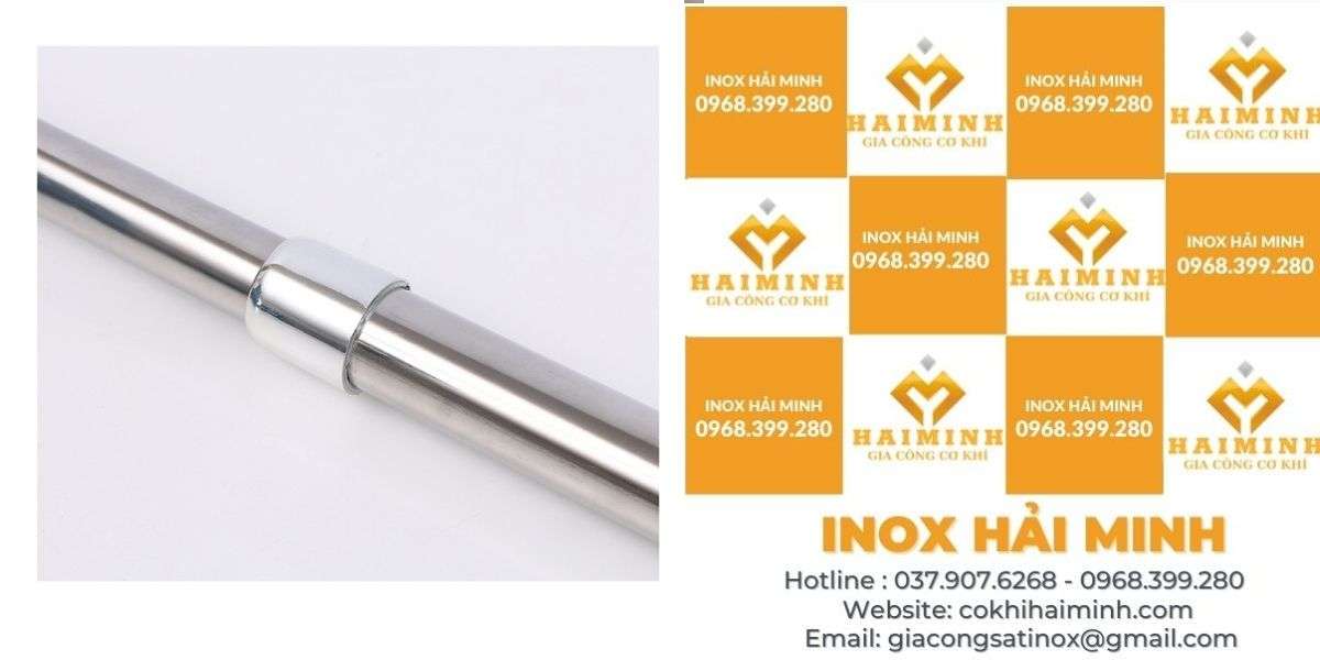 Một số mẫu cột cờ inox để trong văn phòng