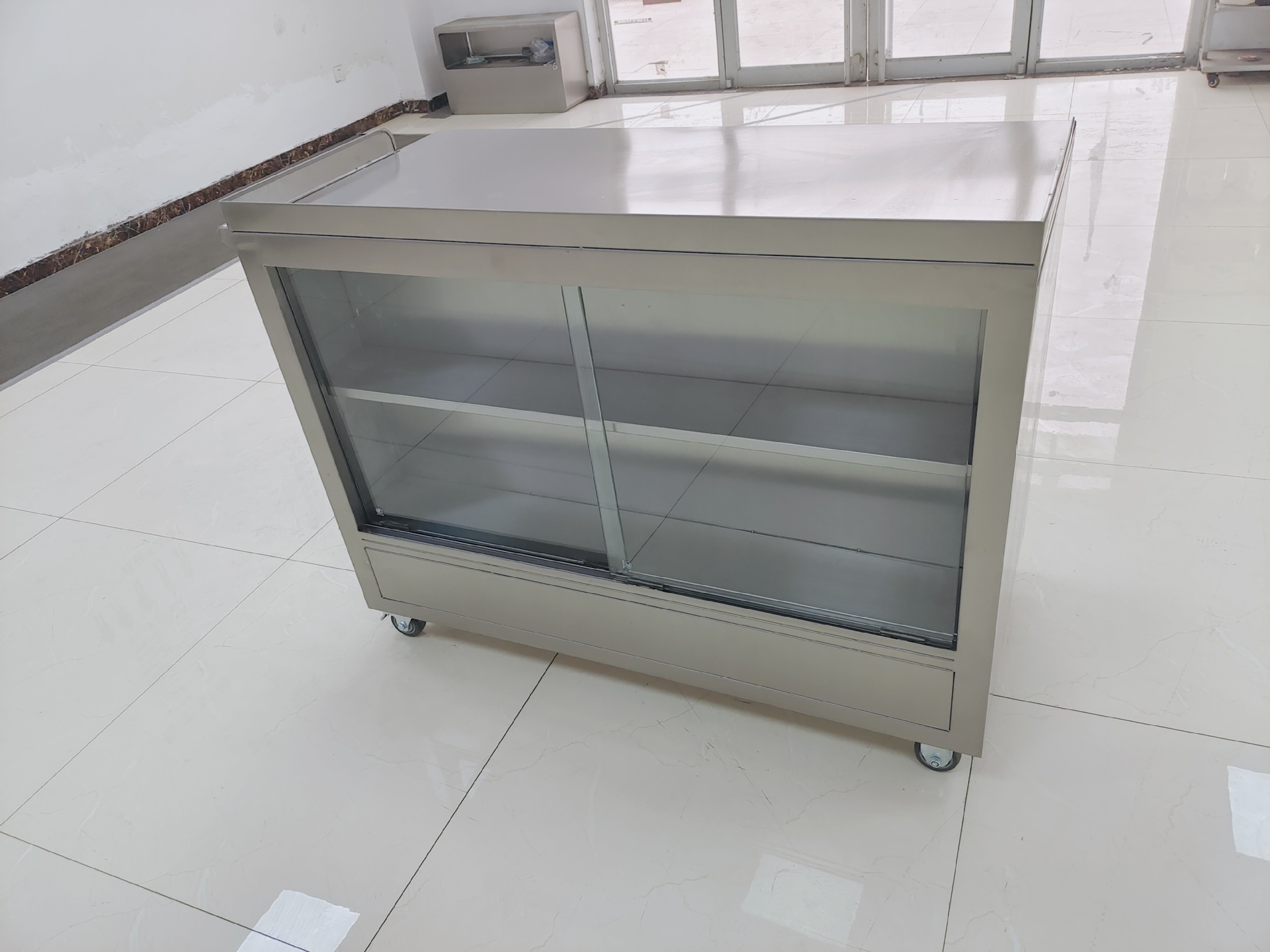 tủ inox y tế 2 cửa 2 ngăn kéo 1200x600x930mm 17