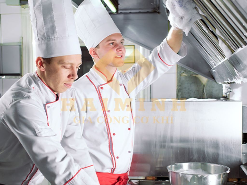 Hướng Dẫn Chi Tiết Cách Bảo Trì Bếp Công Nghiệp Tăng Tuổi Thọ Thiết Bị