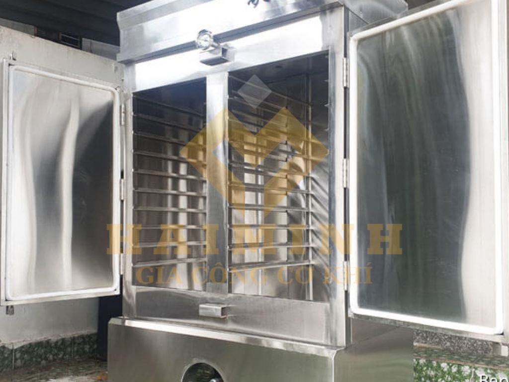 So sánh tủ hấp công nghiệp với thiết bị bếp truyền thống So sánh tủ hấp công nghiệp với thiết bị bếp truyền thống