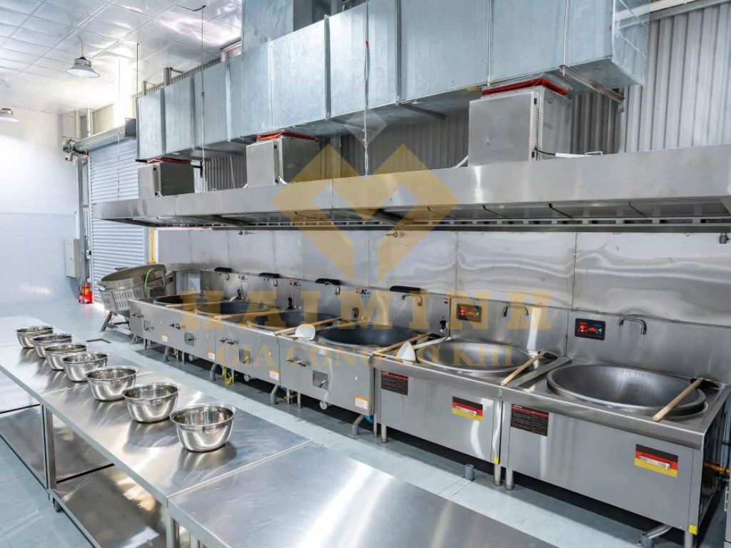 Top 5 Mẫu Bếp Từ Công Nghiệp Cho Nhà Hàng Tiết Kiệm Điện Năng 2025