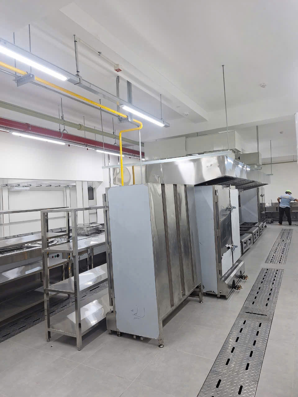 Các yếu tố ảnh hưởng đến giá thiết bị bếp công nghiệp Các yếu tố ảnh hưởng đến giá thiết bị bếp công nghiệp