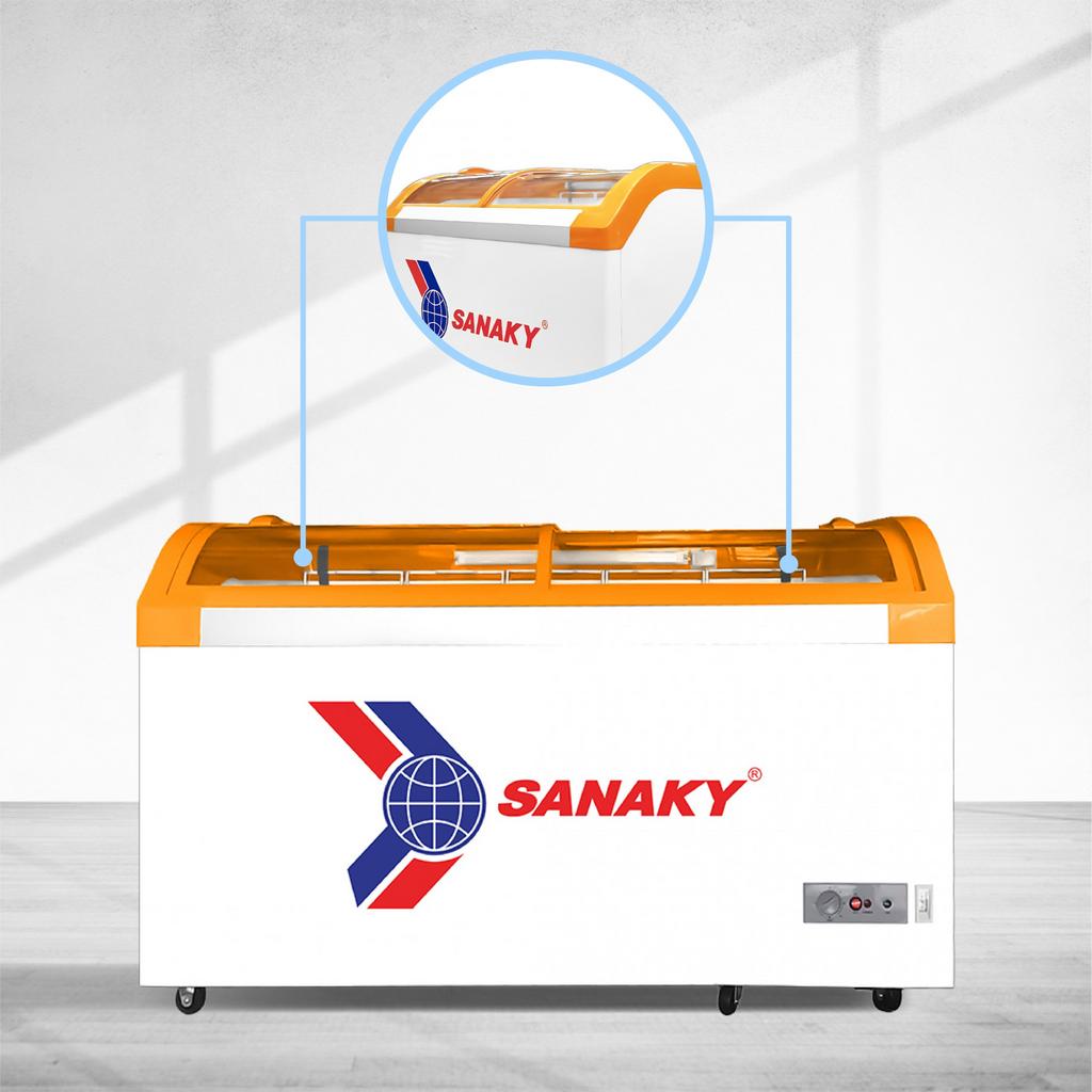 Bảng thông số kỹ thuật chi tiết của Tủ đông Sanaky VH-1099KA hiển thị các con số và kích thước rõ ràng