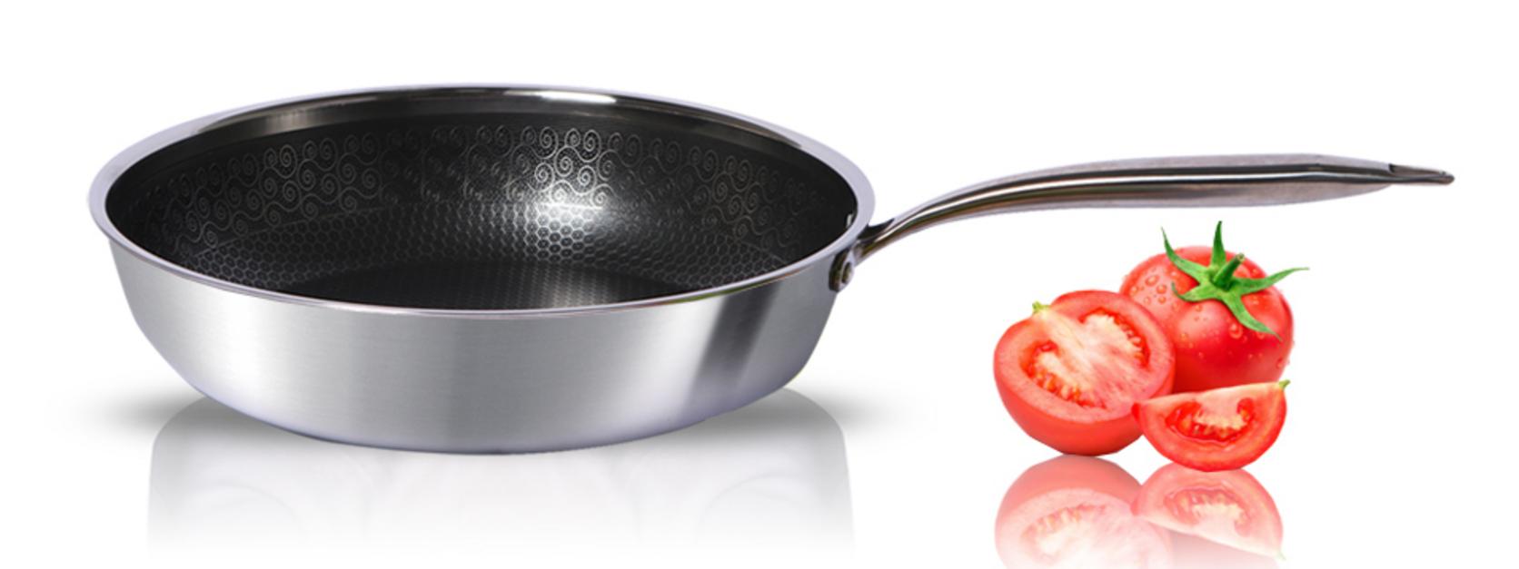 Các đặc điểm nổi bật của chảo Black Cube như vân tổ ong, cán inox đúc, 3 lớp liền khối