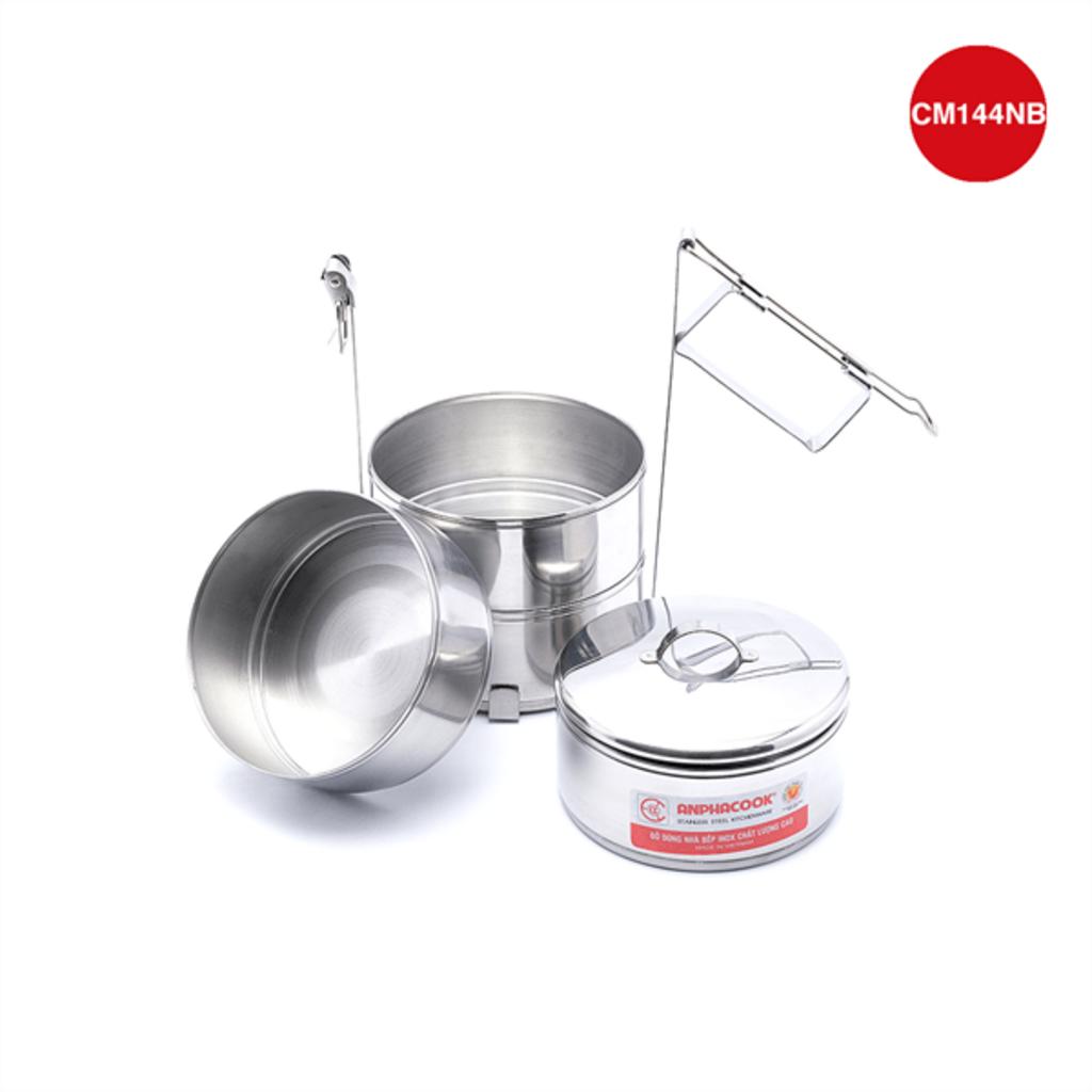 comparison chart of different wrenches highlighting material durability price design and warranty features with vietnamese factory background