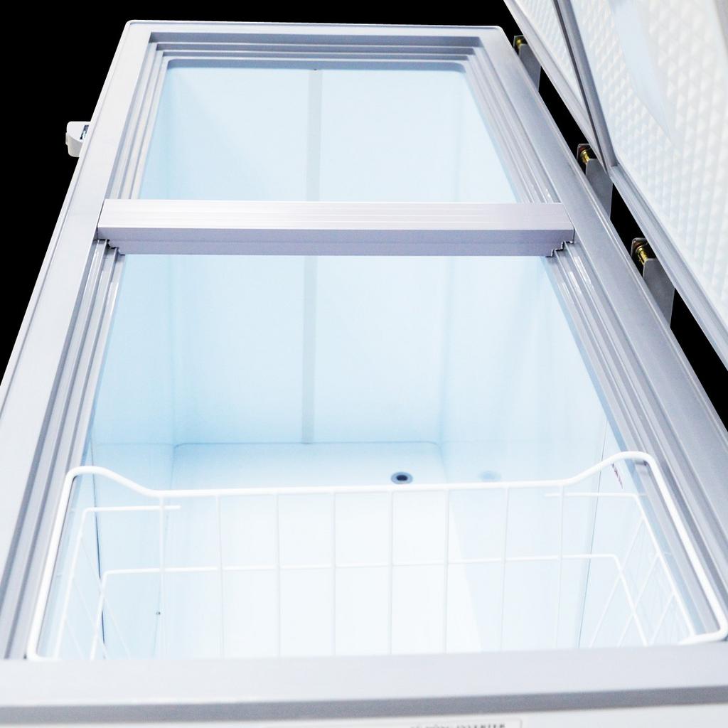 Dung tích lớn 360 lít Tủ đông kính cường lực Sanaky VH-3699A2K