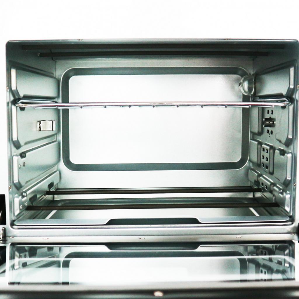 Lò Nướng Sanaky VH-3599S2D/N2D nổi bật với điểm khác biệt về công suất và bảo hành trên nền bếp nhà