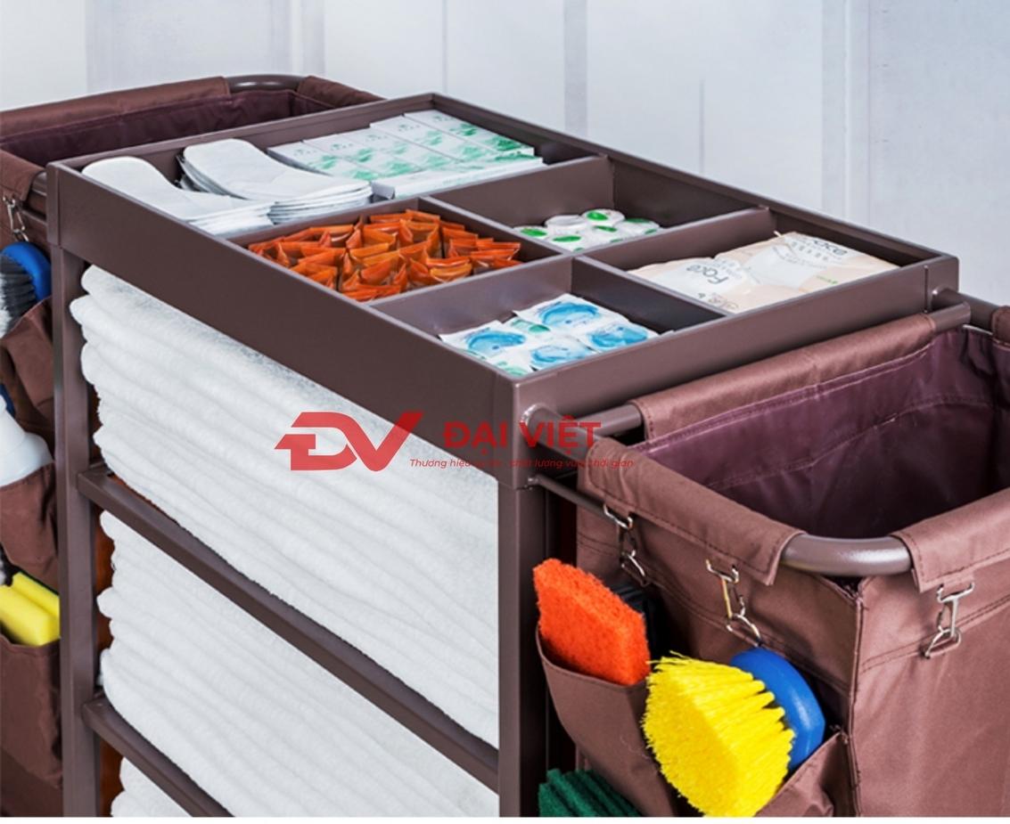 Quy trình bảo trì và vệ sinh xe dọn buồng khách sạn