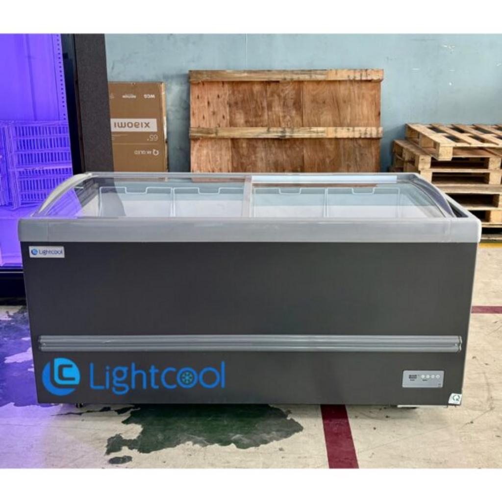 Tủ đông SD-836-590L thiết kế kính lùa cong hiện đại