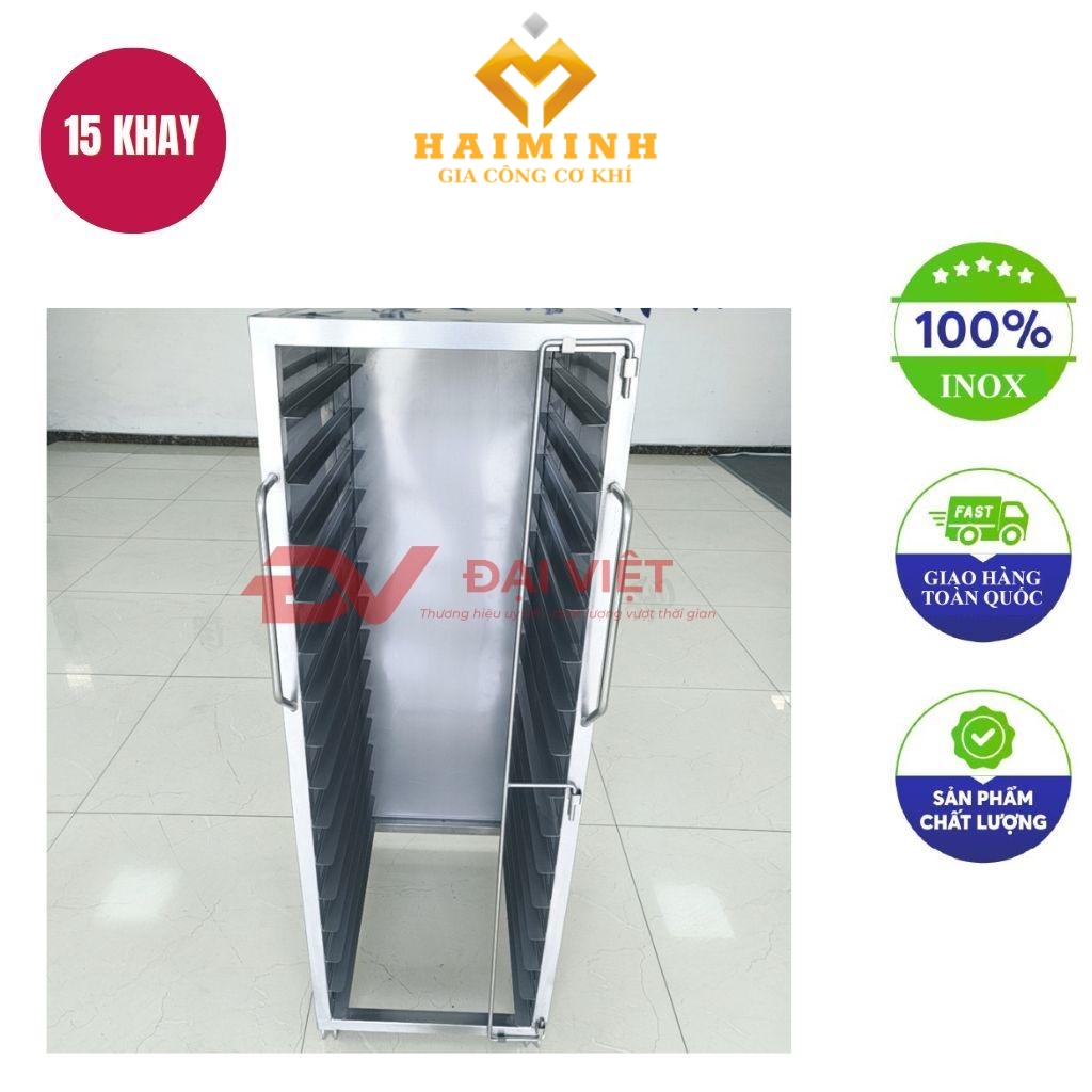 Xe đẩy khay inox 15 tầng 460x600x1380mm trong bếp công nghiệp hiện đại với bánh xe và chất liệu inox sáng bóng