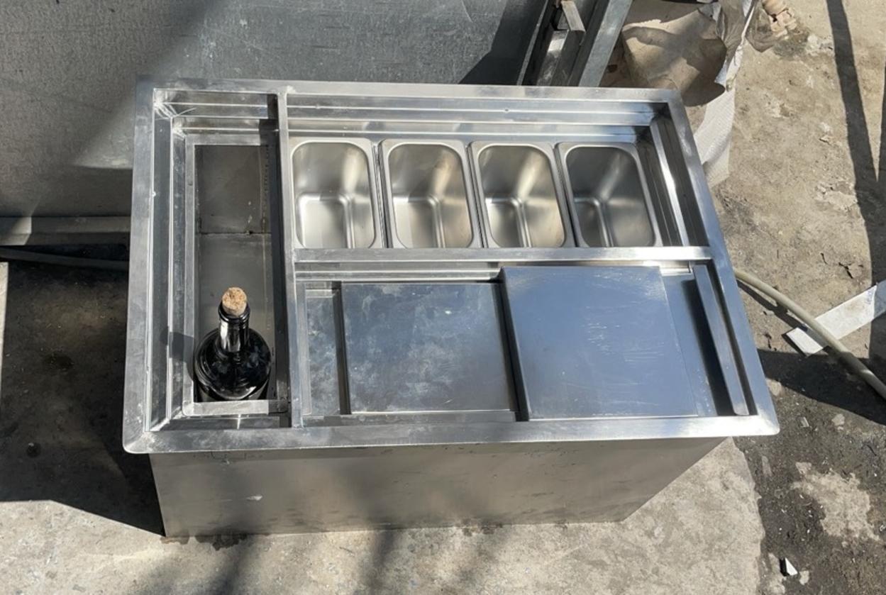 Bản vẽ kỹ thuật chi tiết giúp việc lắp đặt thùng đá âm bàn trở nên chính xác.