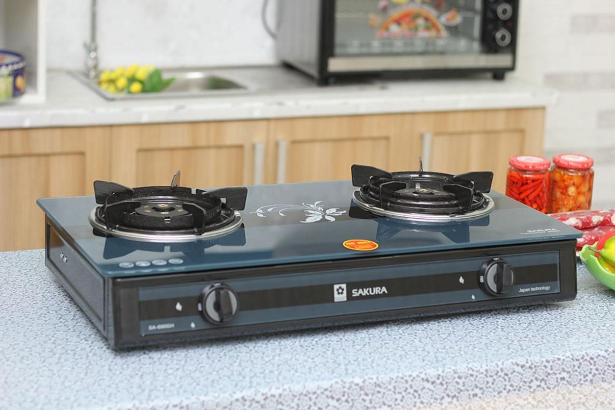 Bảng giá tham khảo các dòng bếp gas dương phổ biến trên thị trường.