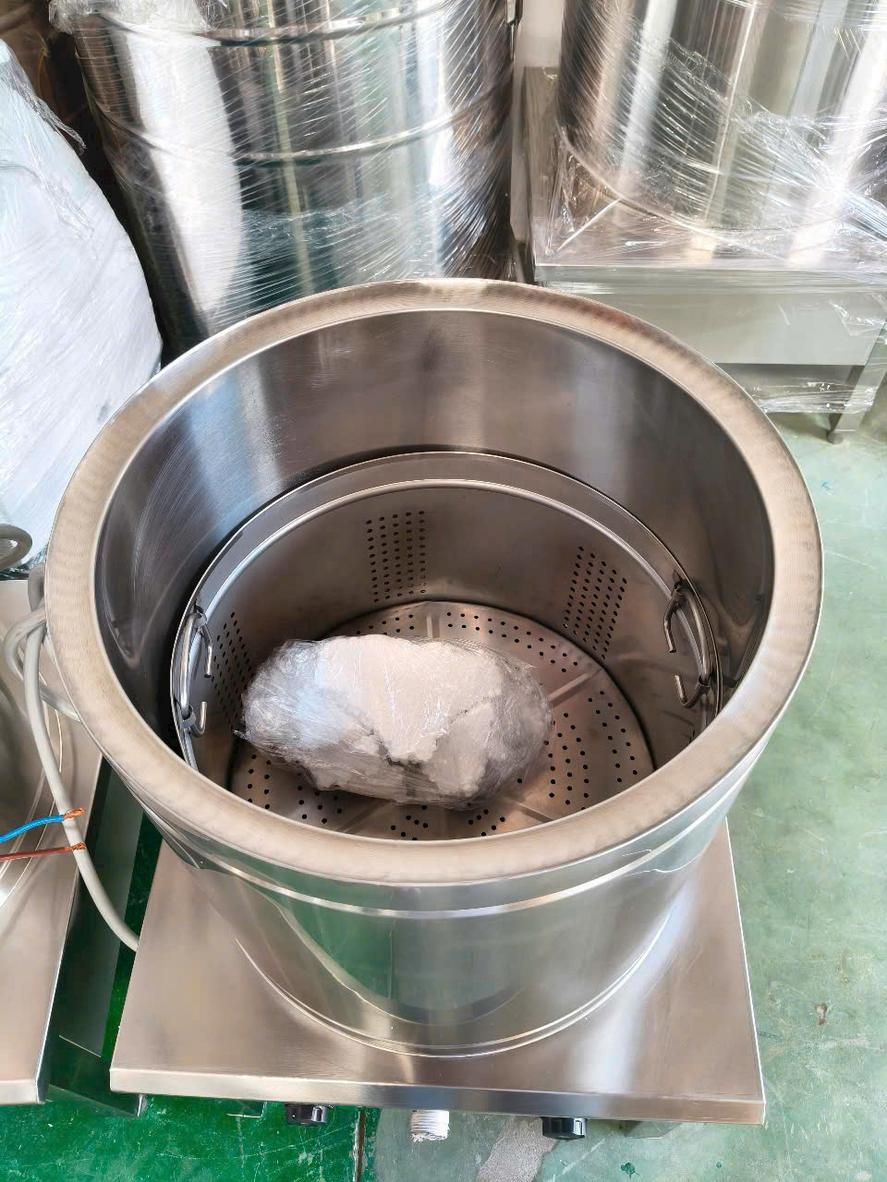 Ví dụ tính kWh cho 80L, 100L, 200L theo công suất và ca nấu.