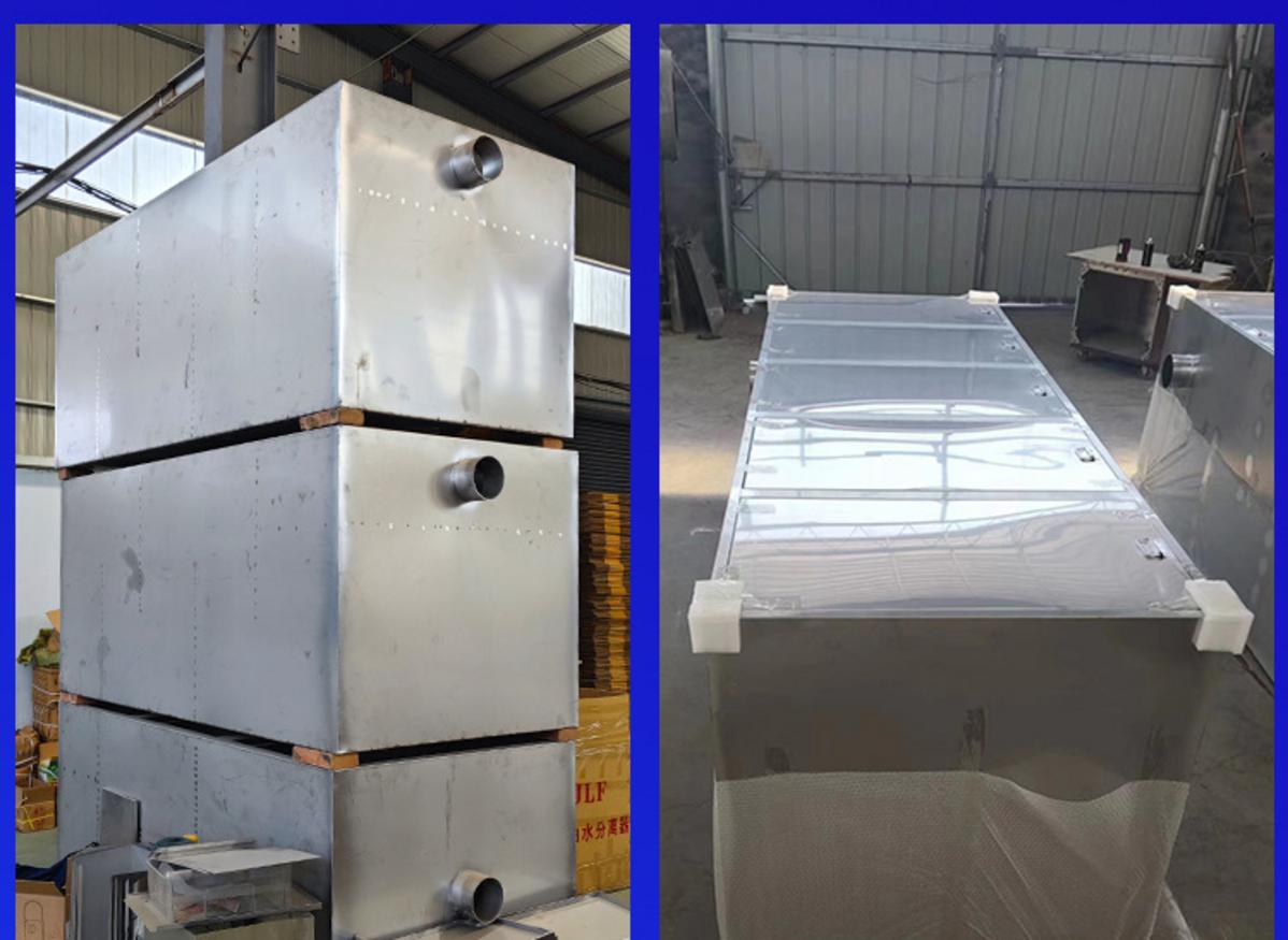 Hệ thống bể tách mỡ tự động với cơ cấu gạt và thu gom mỡ.