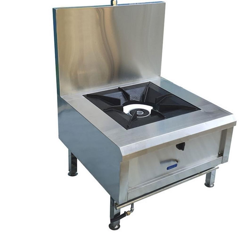 Một mẫu bếp hầm đơn được trang bị đầy đủ các tùy chọn: vòi nước, khay hứng và chân tăng chỉnh.