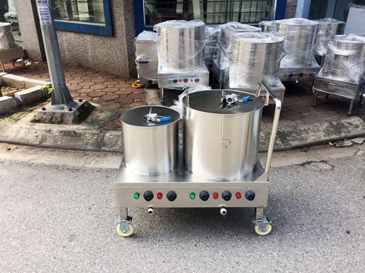 Biểu đồ so sánh tổng chi phí sở hữu (TCO) qua 5 năm giữa nồi chất lượng cao và nồi giá rẻ.