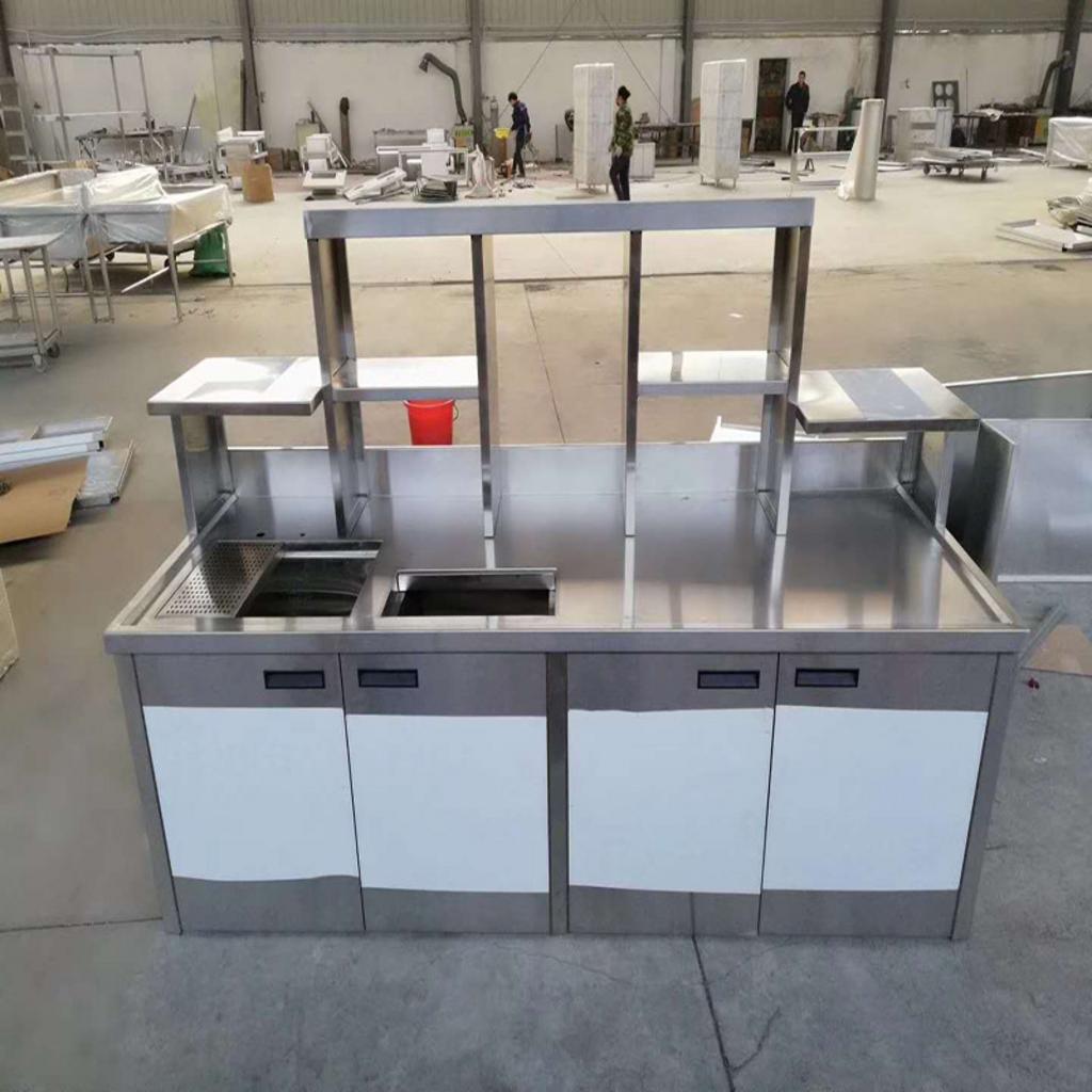 Nhiều mẫu quầy pha chế inox được thiết kế riêng cho từng mô hình kinh doanh khác nhau.