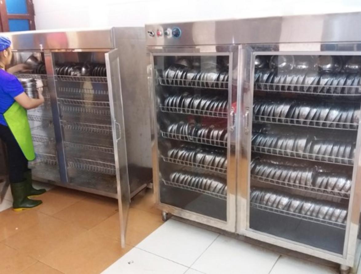 Đa dạng các mẫu tủ sấy bát công nghiệp được phân loại theo dung tích và số cánh.