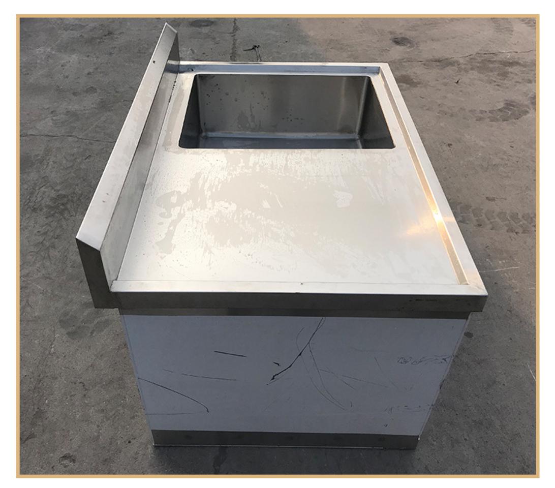 Hệ thống tủ inox đồng bộ trong một dự án bếp nhà hàng do Hải Minh thi công.