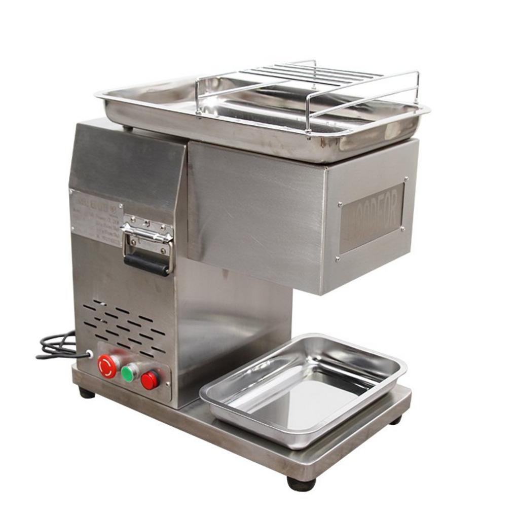 Hình ảnh dây chuyền sản xuất giò chả thực tế được Cơ Khí Hải Minh lắp đặt.