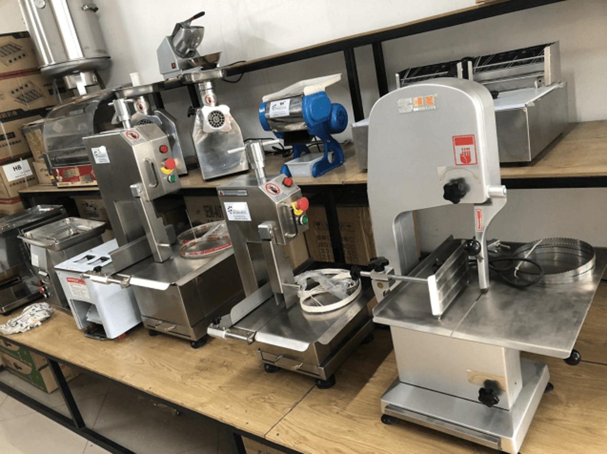 Biểu đồ phân tích Tổng chi phí sở hữu (TCO) của máy cưa xương.