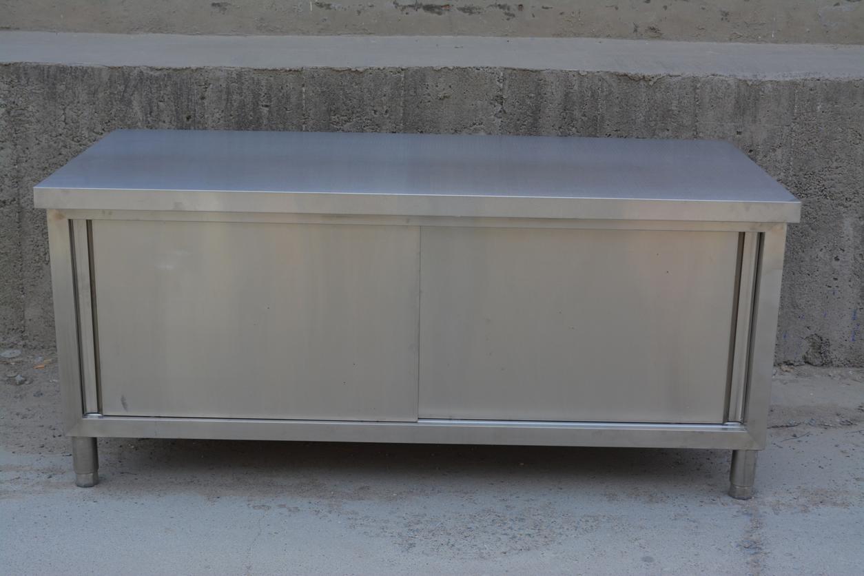 Chi tiết cấu tạo các lớp vật liệu và tiêu chuẩn kỹ thuật của tủ bếp inox cao cấp.