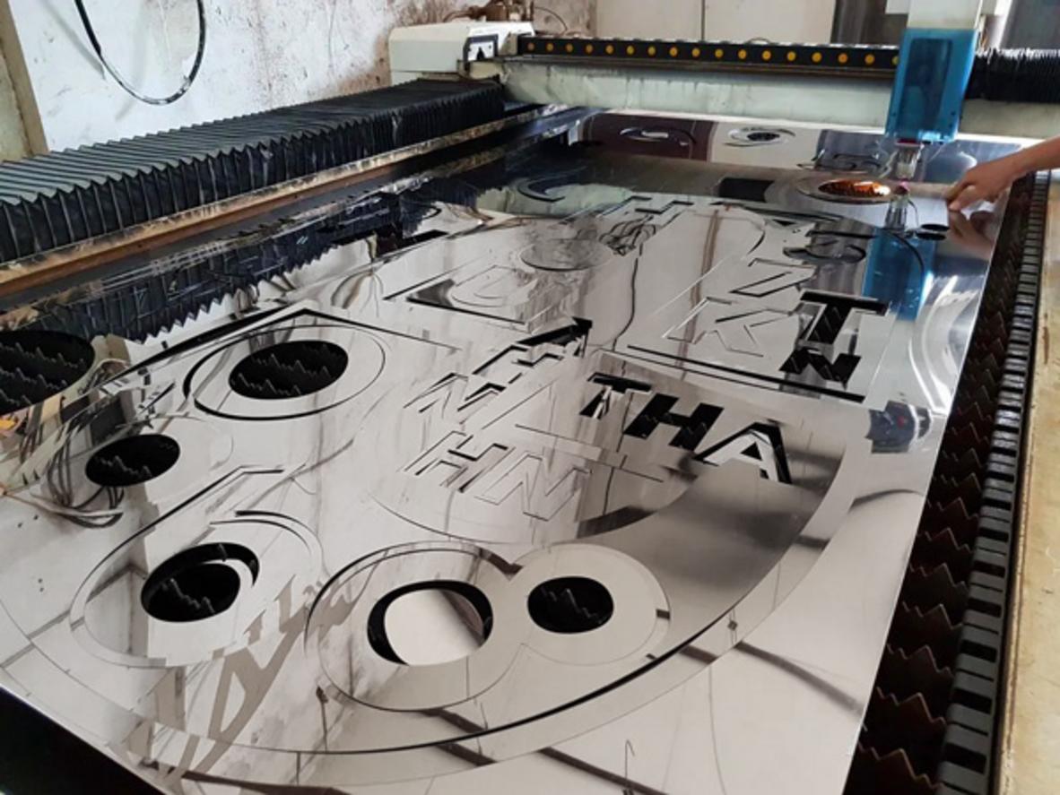 Dây chuyền cắt laser – uốn – hàn – hoàn thiện chữ inox chuẩn ISO 9001:2015.