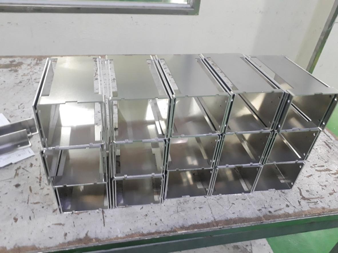 Tổ hợp laser + press brake CNC + CAD/CAM tạo lợi thế về chất lượng và tốc độ.