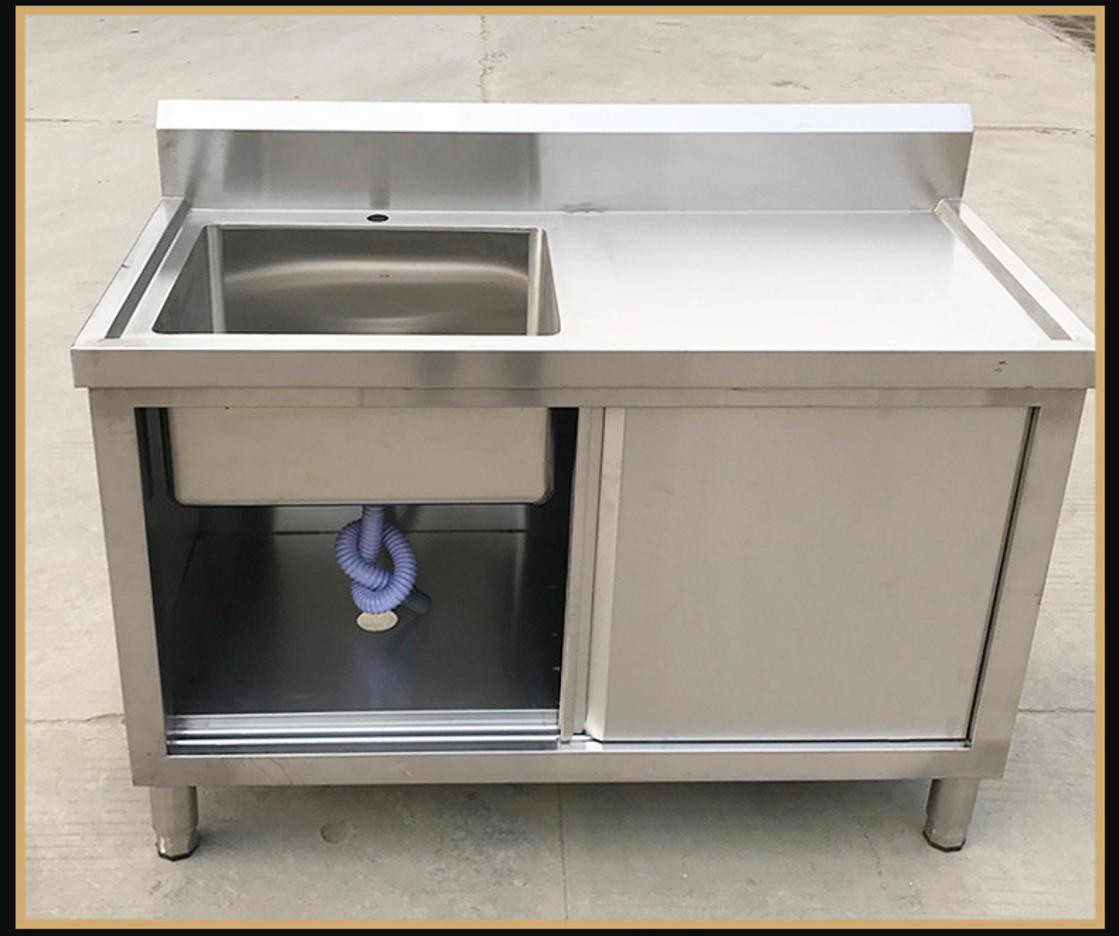 Ứng dụng gỗ công nghiệp ở khu vực khô để tăng thẩm mỹ.