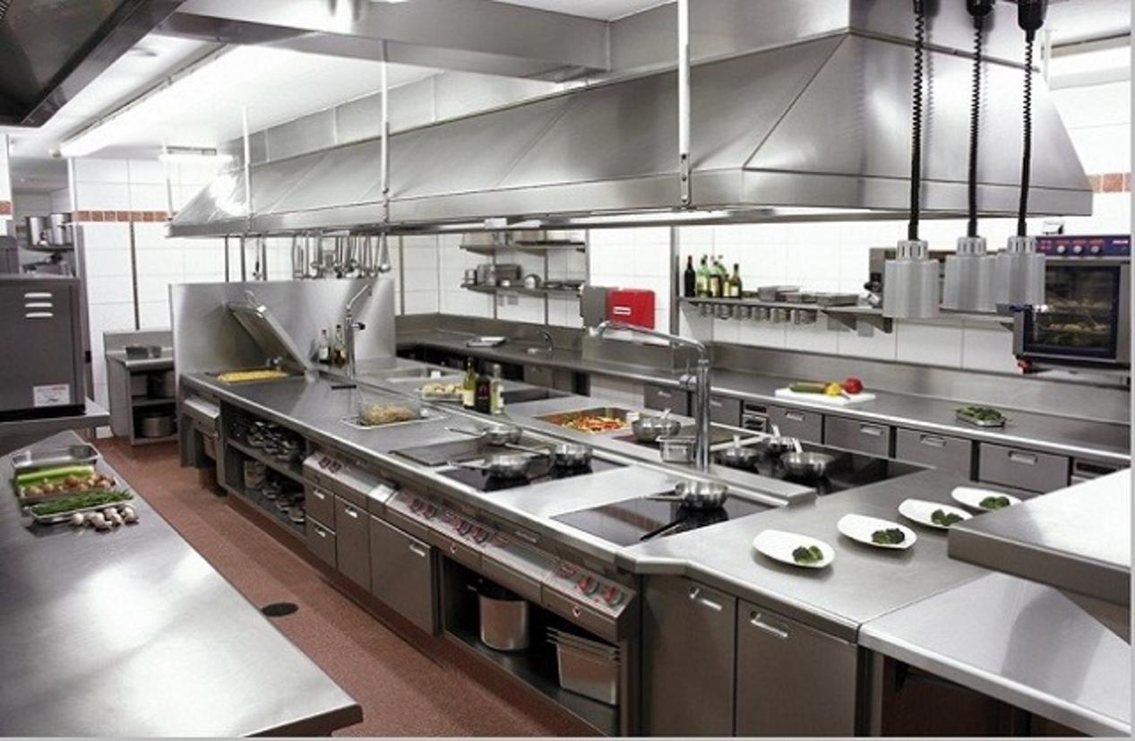 Khung tính toán: lưu lượng – áp suất tĩnh – kích thước ống – độ ồn – chiều cao lắp tum.