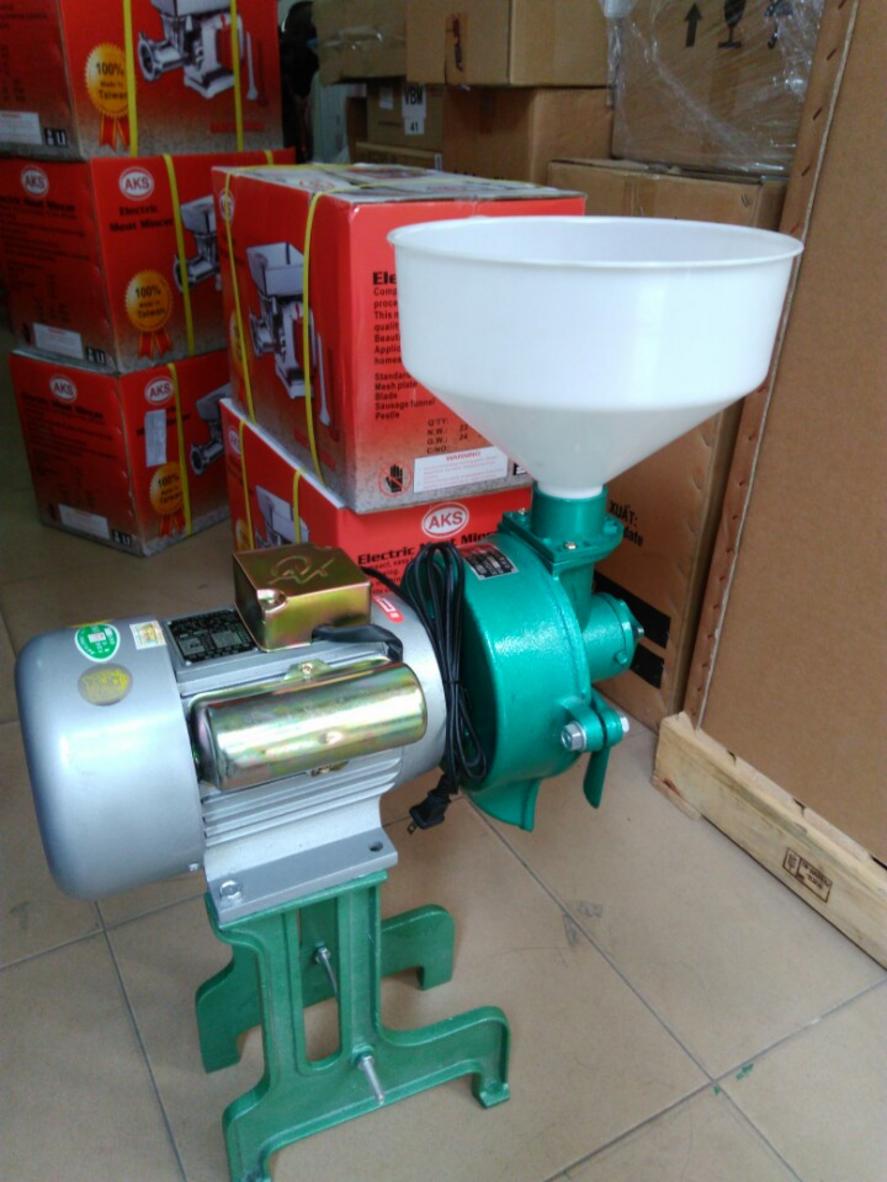 Hướng dẫn vận hành máy xay bột công nghiệp an toàn và hiệu quả tại xưởng sản xuất.