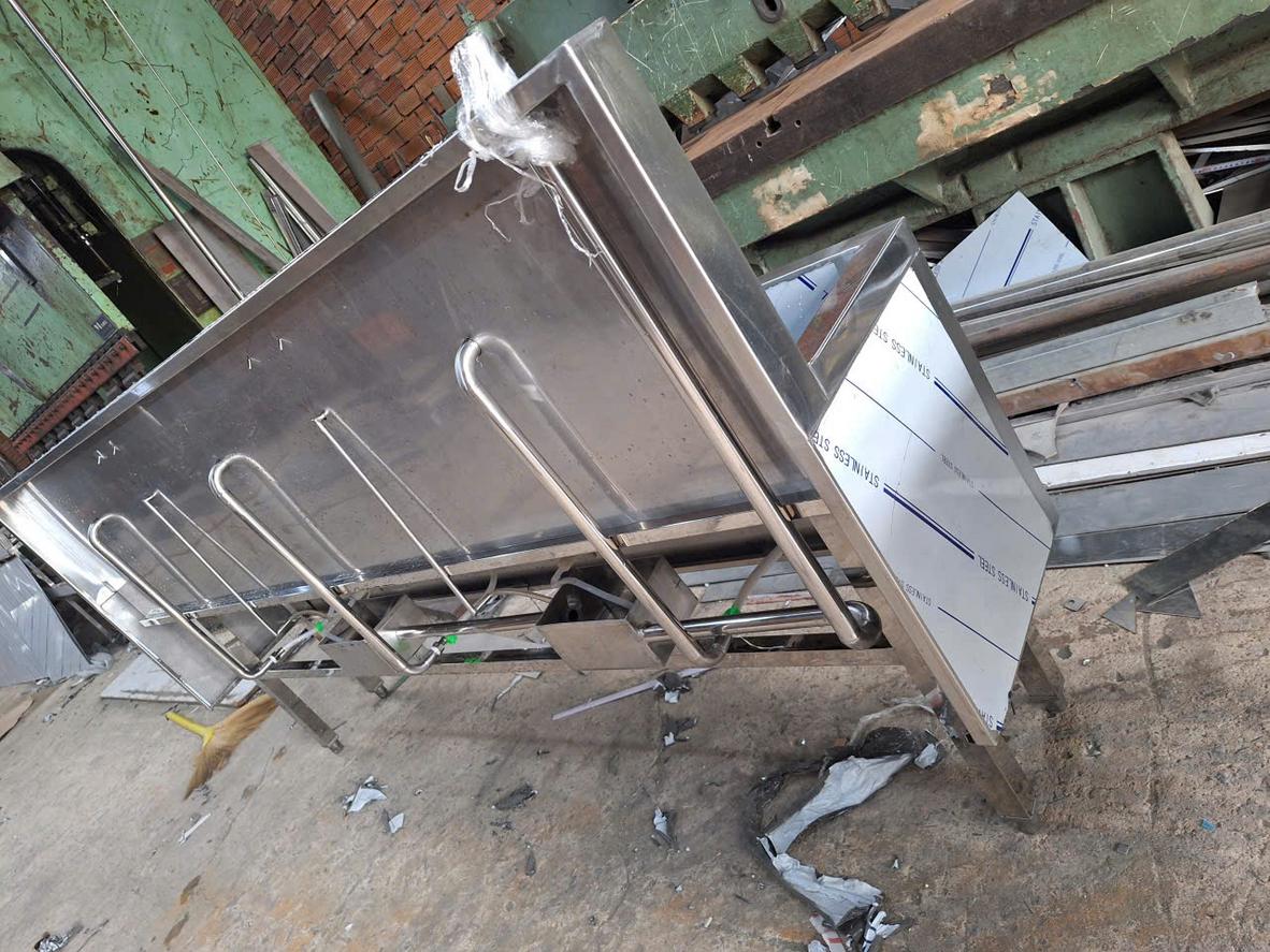 Ứng dụng bếp từ cho lẩu/nướng và bếp căng tin.