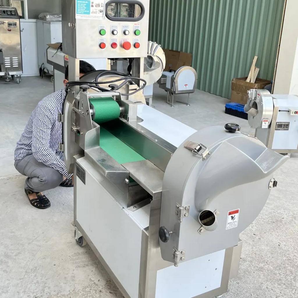 Biểu đồ so sánh chi phí và năng suất giữa phương pháp thủ công và sử dụng máy công nghiệp.