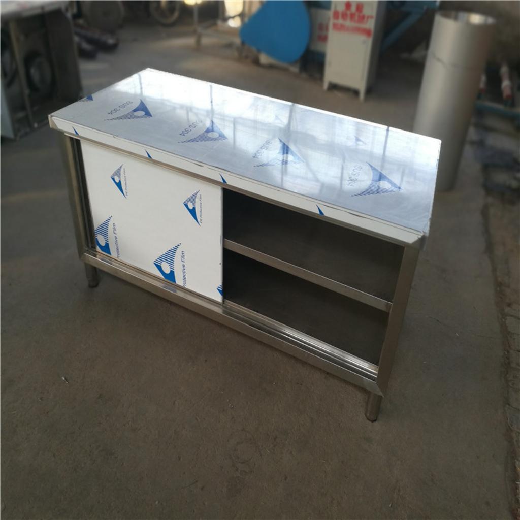 Phạm vi ứng dụng tủ bếp inox 304 trong bếp nhà hàng/nhà máy.