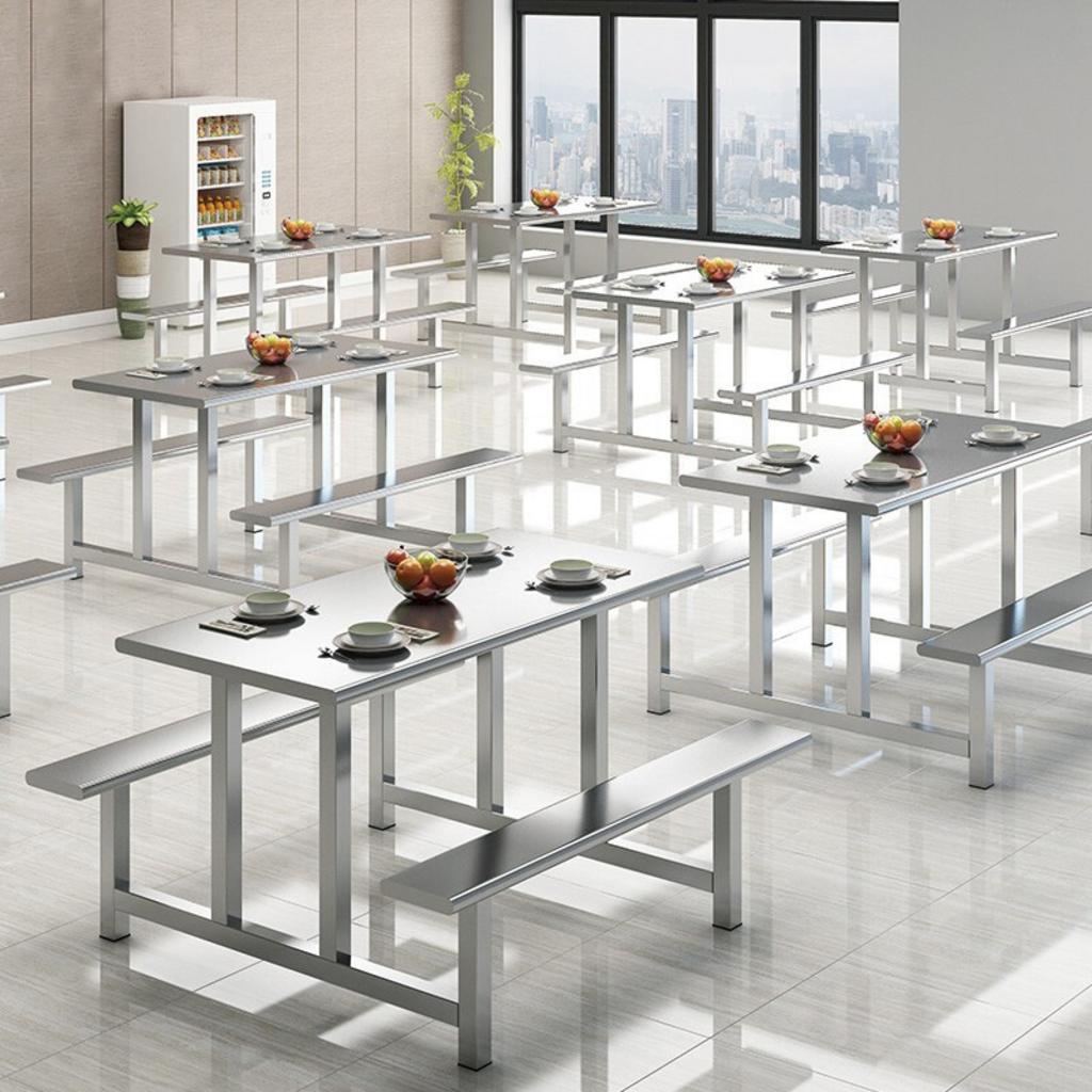 Mẫu so sánh bề mặt của ba loại inox 201, 304, và 430 với các nhãn dán ghi rõ đặc tính.