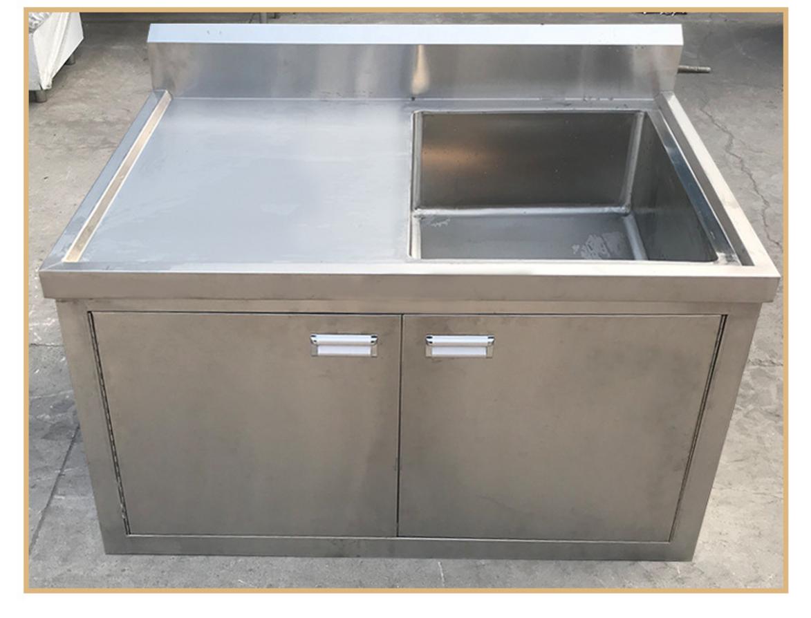 Quy trình sản xuất tủ inox chuyên nghiệp tại xưởng Cơ Khí Hải Minh.