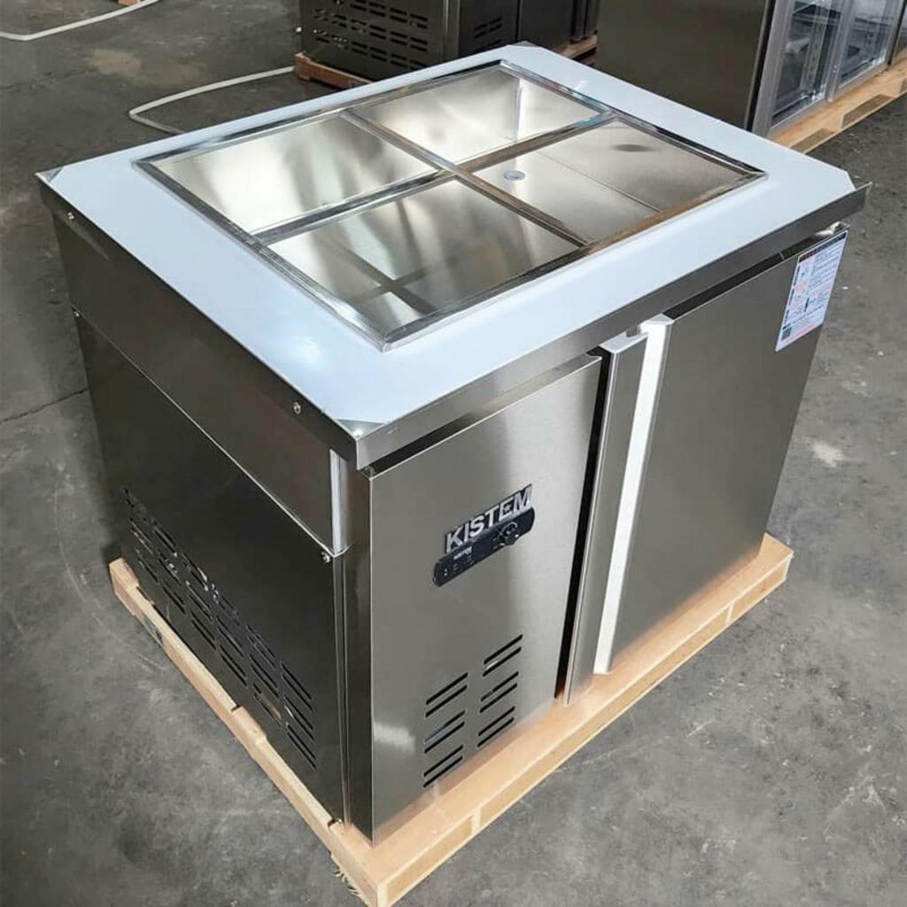 Checklist hướng dẫn các bước vệ sinh và bảo trì bàn salad công nghiệp hàng ngày và định kỳ.