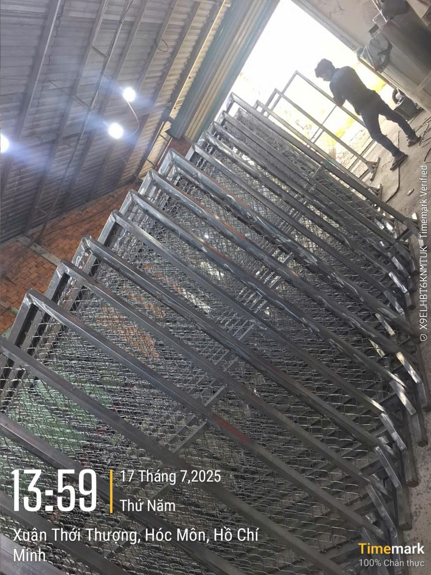 Biểu đồ SLA và mốc giao tiếp dự án.