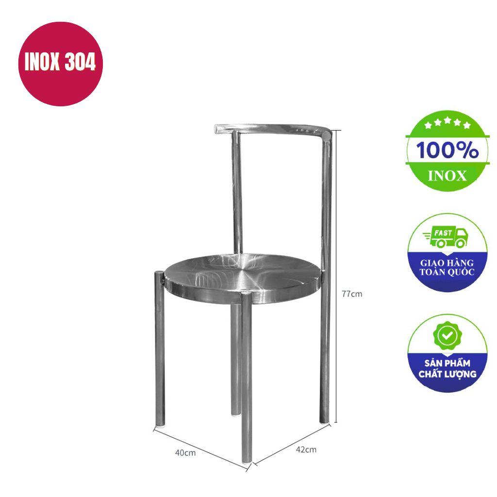 Bề mặt và độ bền của inox 304 (trái) và 201 (phải) có sự khác biệt khi tiếp xúc môi trường khắc nghiệt.