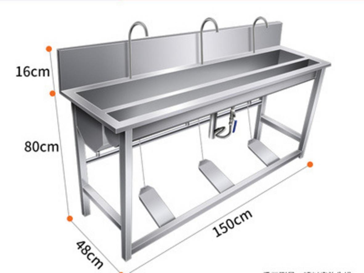 Bề mặt của Inox 304 (trái) và Inox 201 (phải) sau một thời gian sử dụng trong môi trường bếp.