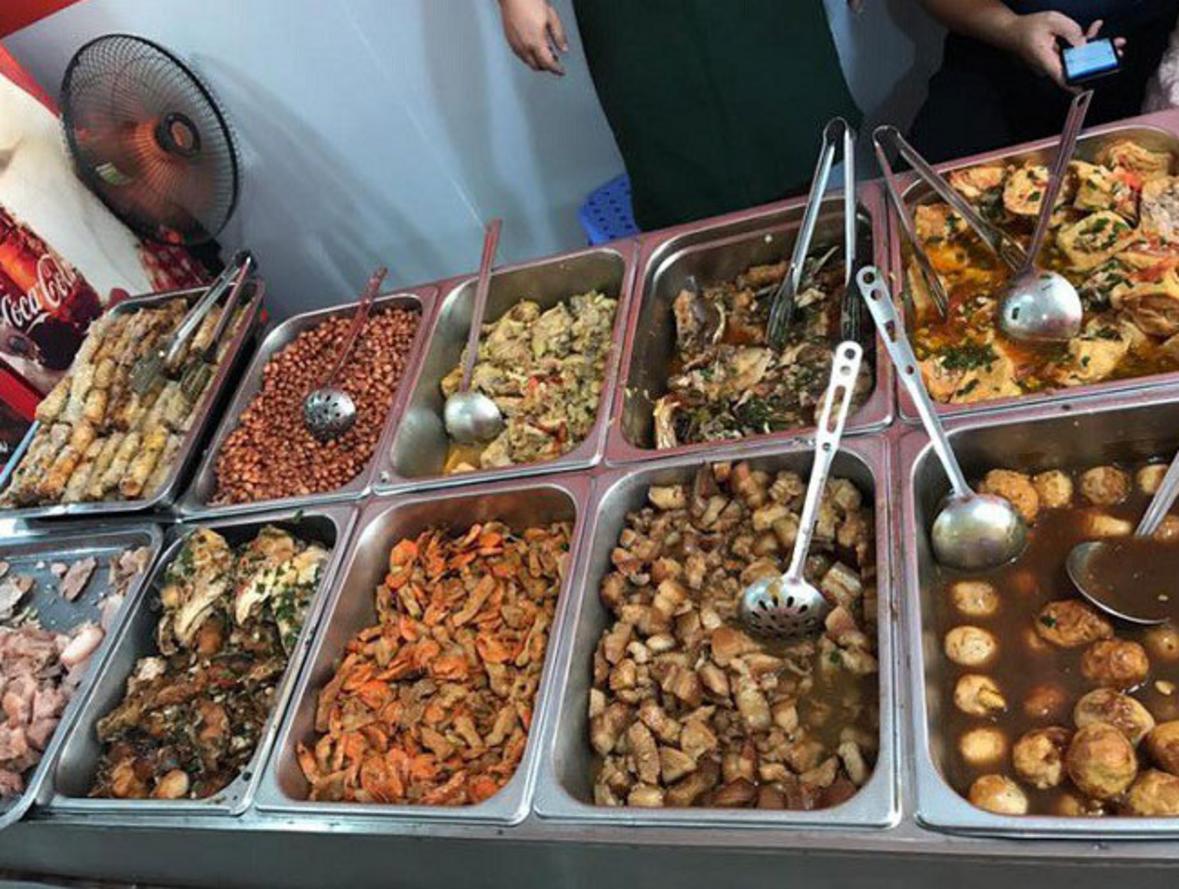 Bảng so sánh trực quan các phương pháp hâm nóng thức ăn khác nhau.