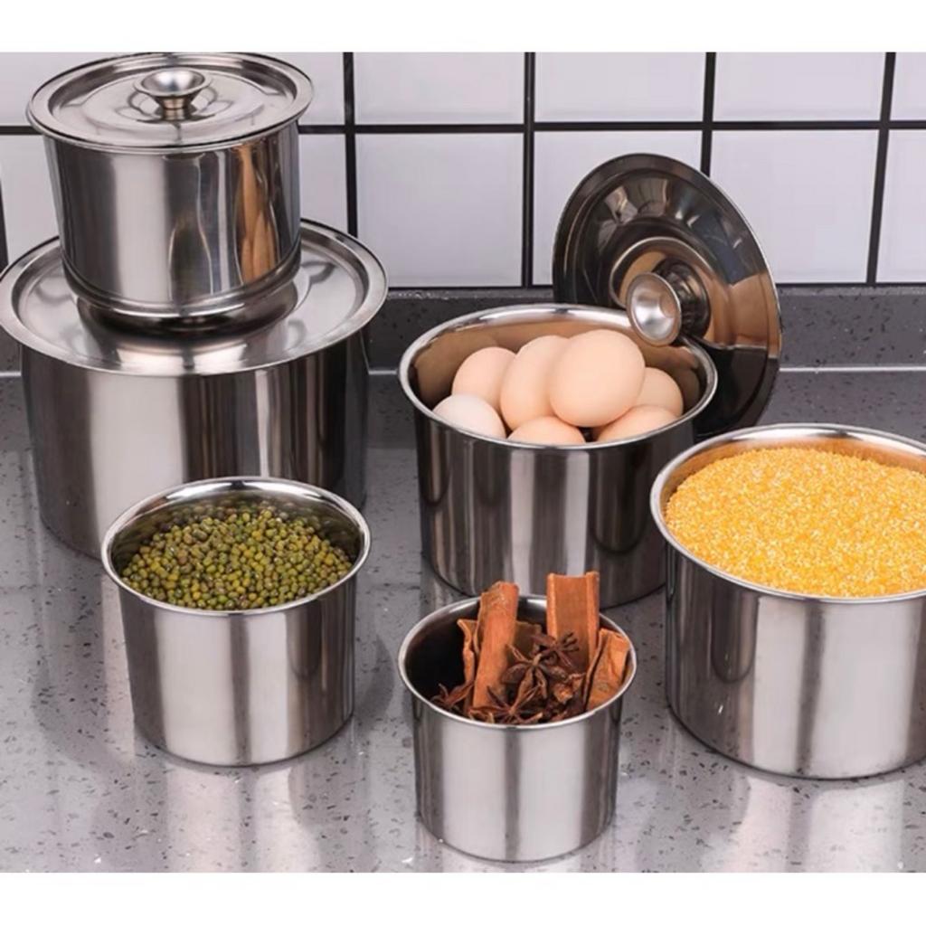 Lựa chọn thố inox phù hợp tùy thuộc vào quy mô và yêu cầu của từng gian bếp.