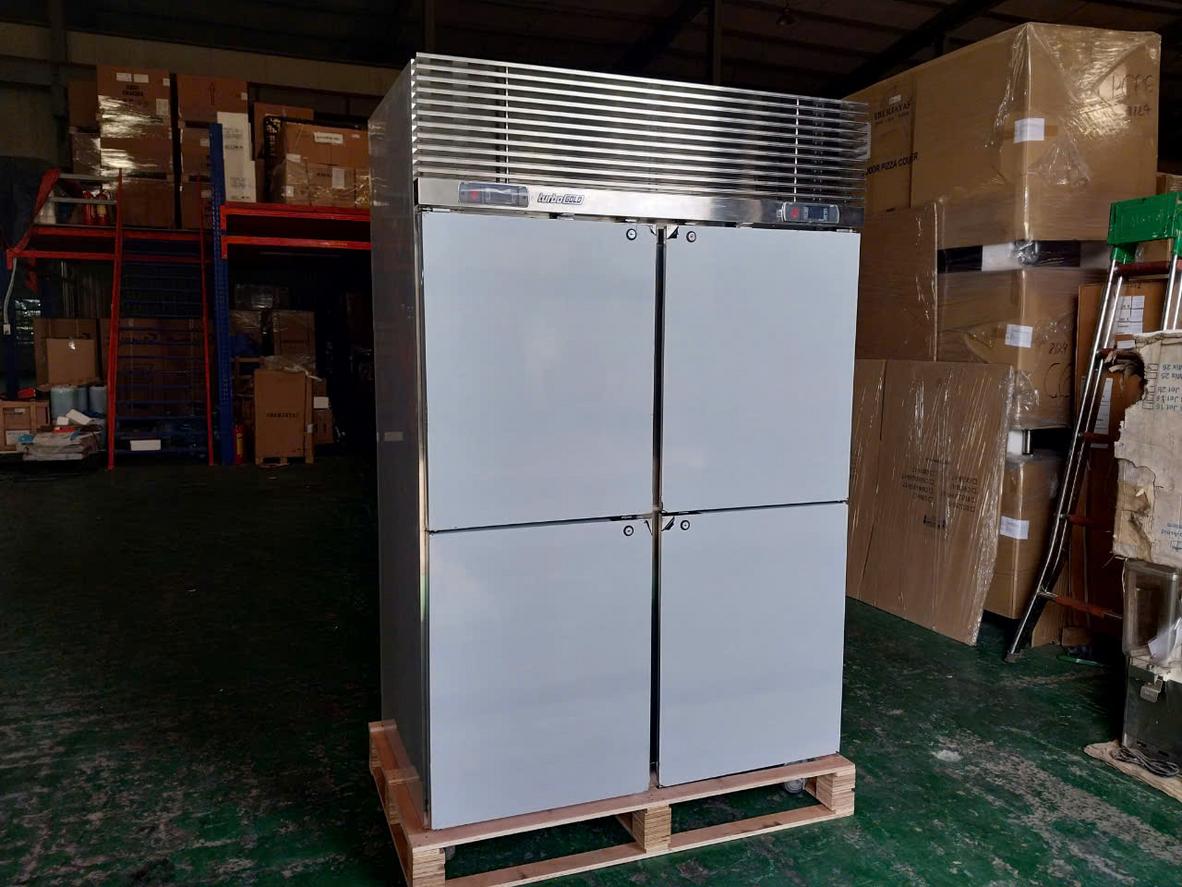 Các loại tủ nửa đông nửa mát được sử dụng trong các môi trường kinh doanh khác nhau.