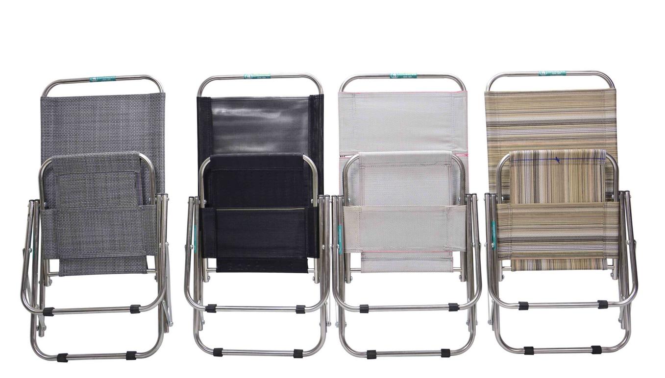 Ghế xếp cafe inox được in logo thương hiệu theo yêu cầu của khách hàng.