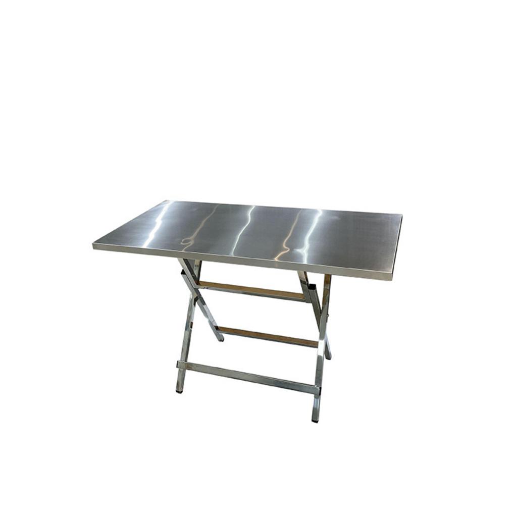 Sử dụng khăn mềm và dung dịch chuyên dụng để giữ bề mặt inox luôn sáng bóng.