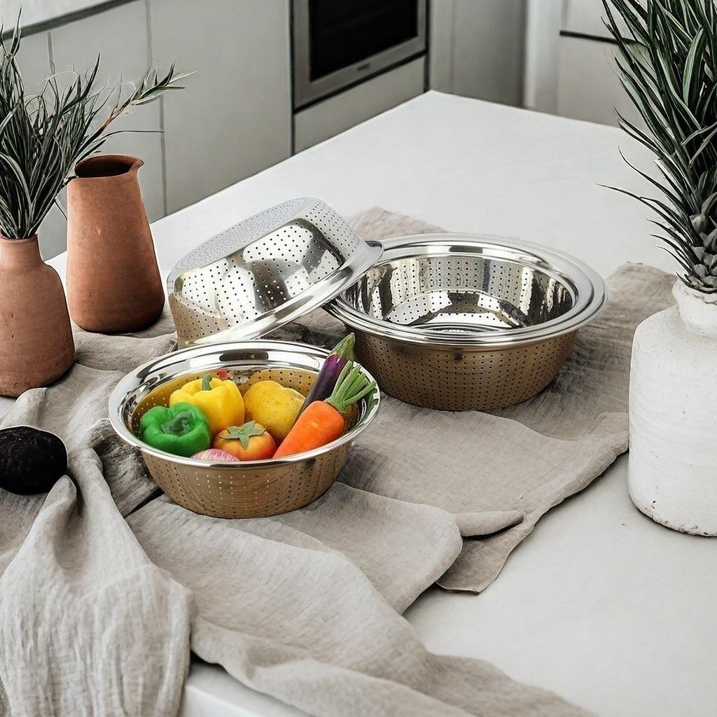 Hướng dẫn các bước vệ sinh rổ inox để giữ độ sáng bóng và bền đẹp.