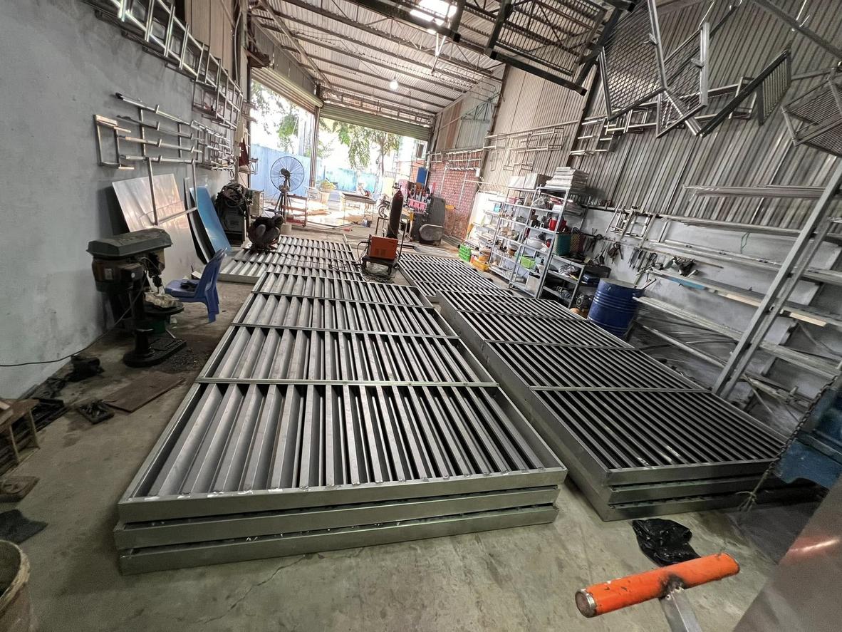 Xưởng Hải Minh với máy laser, chấn CNC và khu hàn TIG/MIG đạt chuẩn.