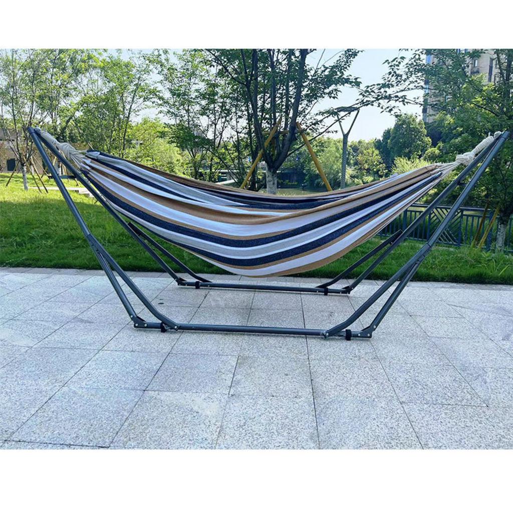 Hình ảnh tổng quan một bộ võng xếp inox hoàn chỉnh, thể hiện sự chắc chắn và sáng bóng của vật liệu.