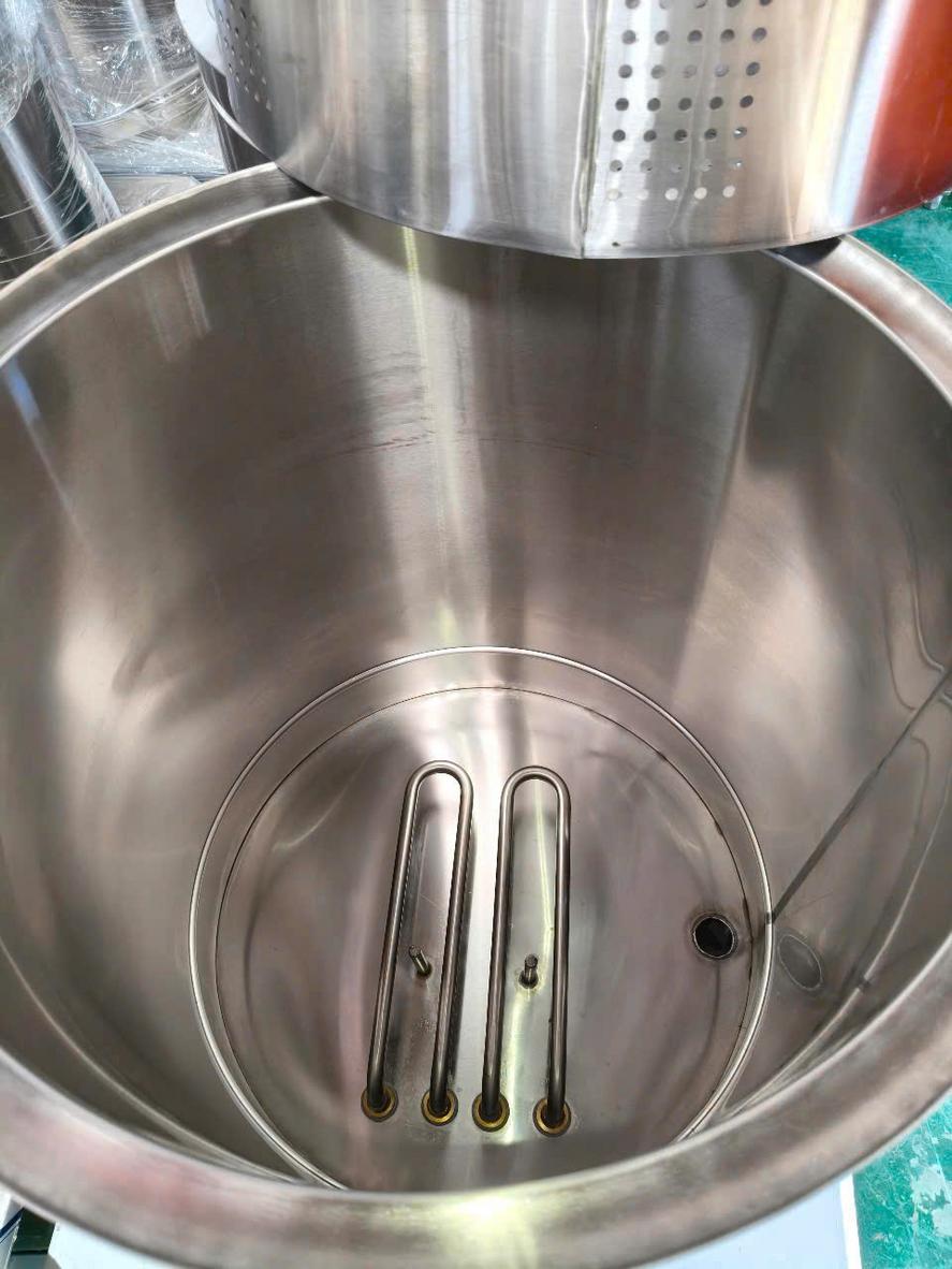 Xe đẩy bán phở ưu tiên cấu hình gas với biện pháp an toàn.